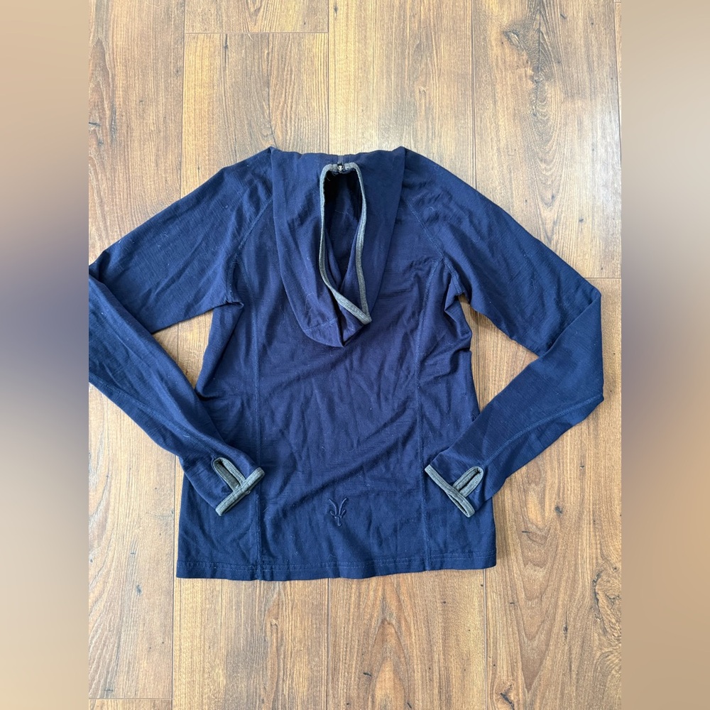 SOLD OUT - Picture 4 of 6